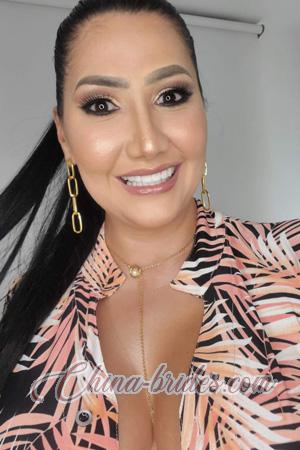 203375 - Elizabeth Age: 39 - Colombia