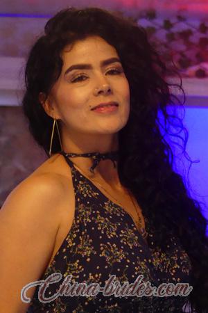 204739 - Yenny Age: 42 - Colombia