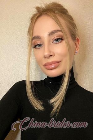 224344 - Valentina Age: 33 - Ukraine