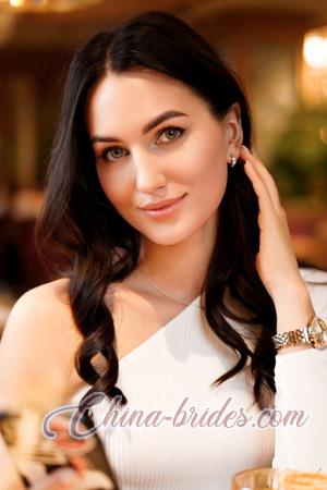 225057 - Olena Age: 27 - Ukraine