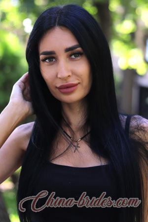 225090 - Iryna Age: 32 - Ukraine