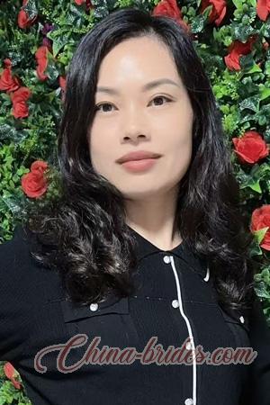 225461 - LiLy Age: 47 - China
