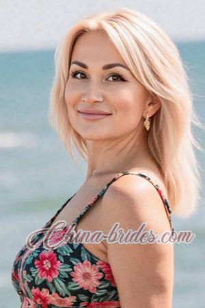 225479 - Elena Age: 56 - Ukraine