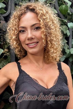 225652 - Olena Age: 45 - Ukraine