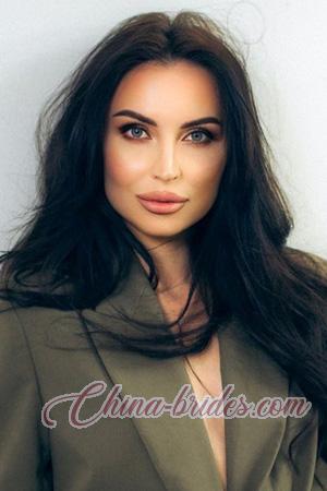 226470 - Yevheniia Age: 30 - Ukraine