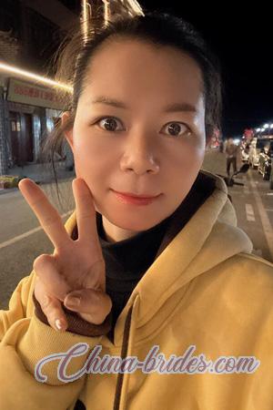 226906 - Wanyi Age: 44 - China