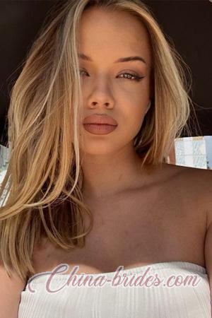 227339 - Darina Age: 18 - Ukraine
