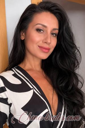 228063 - Yanina Age: 38 - Ukraine