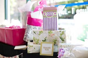 set of wedding gifts